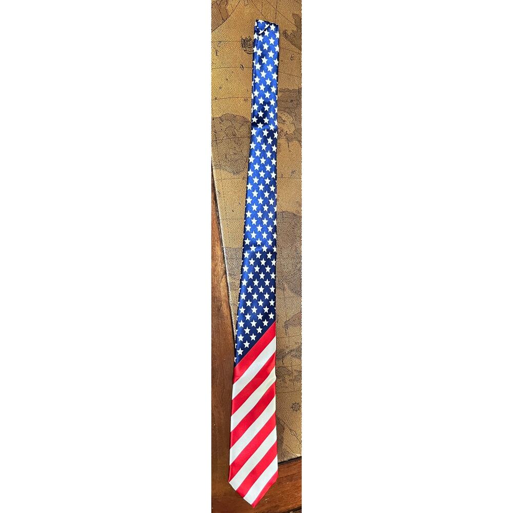 Patriotic Gift Set: USA Stars & Stripes Tie w/ Smithsonian Portrait Socks (NIB)
